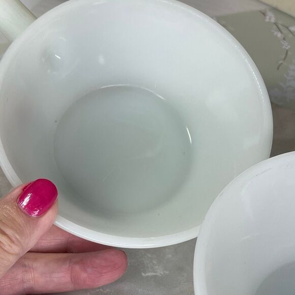 VTG lot of 2 Anchor Hoking Fire King milk glass soup bowls. - Picture 5 of 7